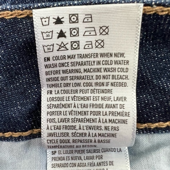 American Eagle Outfitters Womens Blue Jeans Sz 4 Tomgirl Button Fly Distress/Rip - Picture 8 of 15